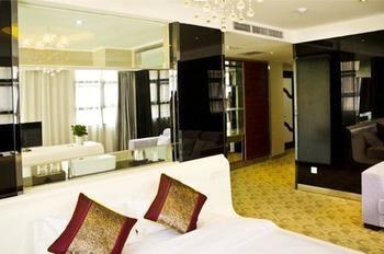 Provence Garden Hotel Wuhan Exterior foto