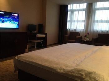 Provence Garden Hotel Wuhan Exterior foto